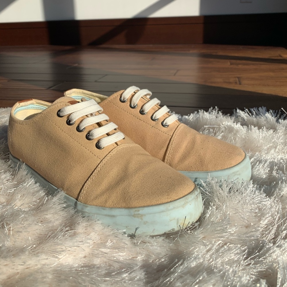 Vamvas Sky Sneakers